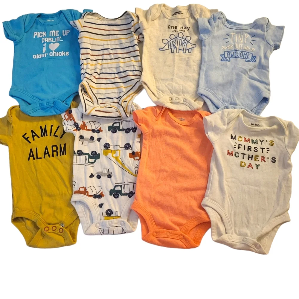 ⚠️SOLD⚠️Lot Of 8 Baby Boy Onesies Size Newborn - Picture 11 of 11